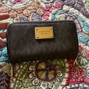 Michael Kors wallet